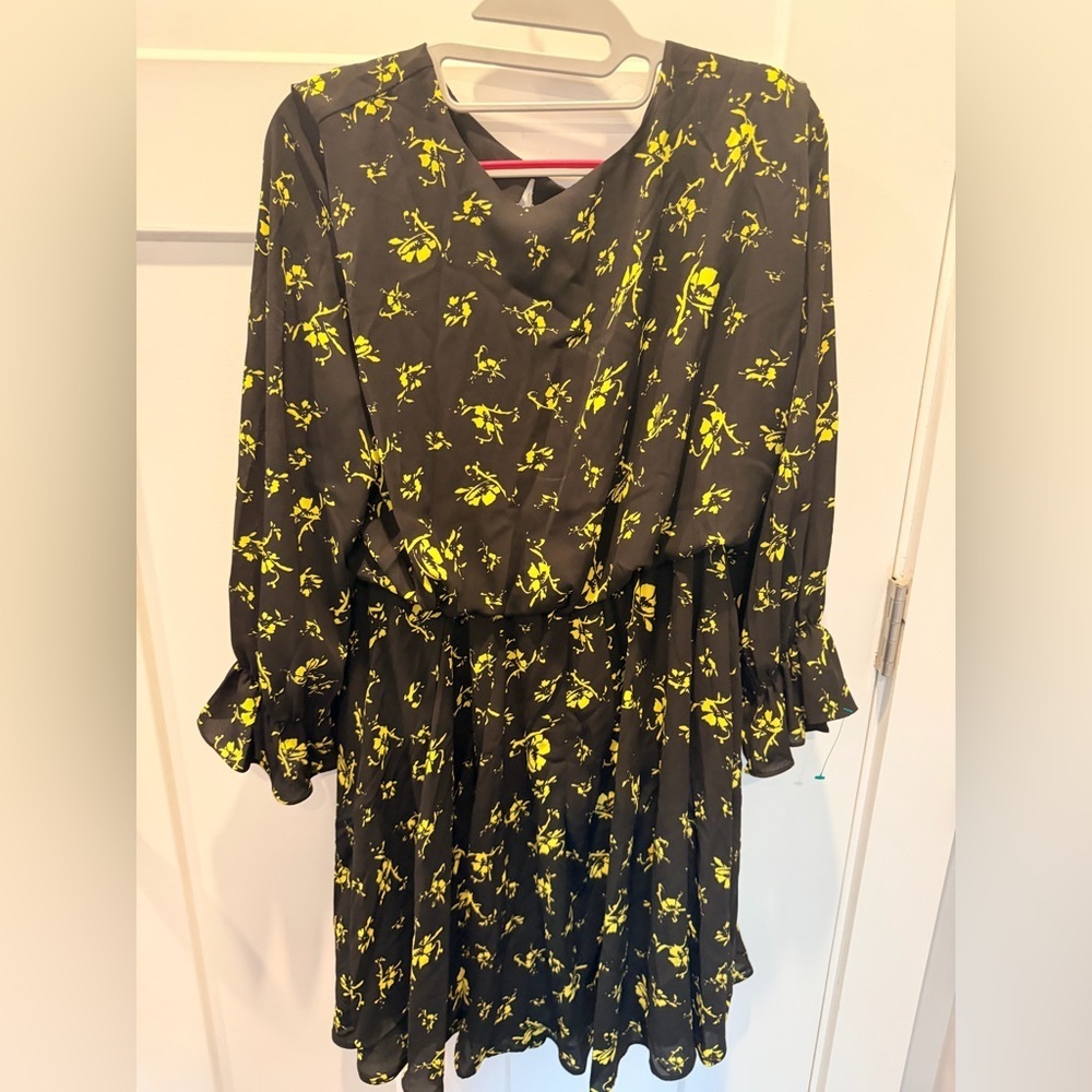 Tahari Black Yellow Floral Dress Women’s Small Long Sleeve NWT